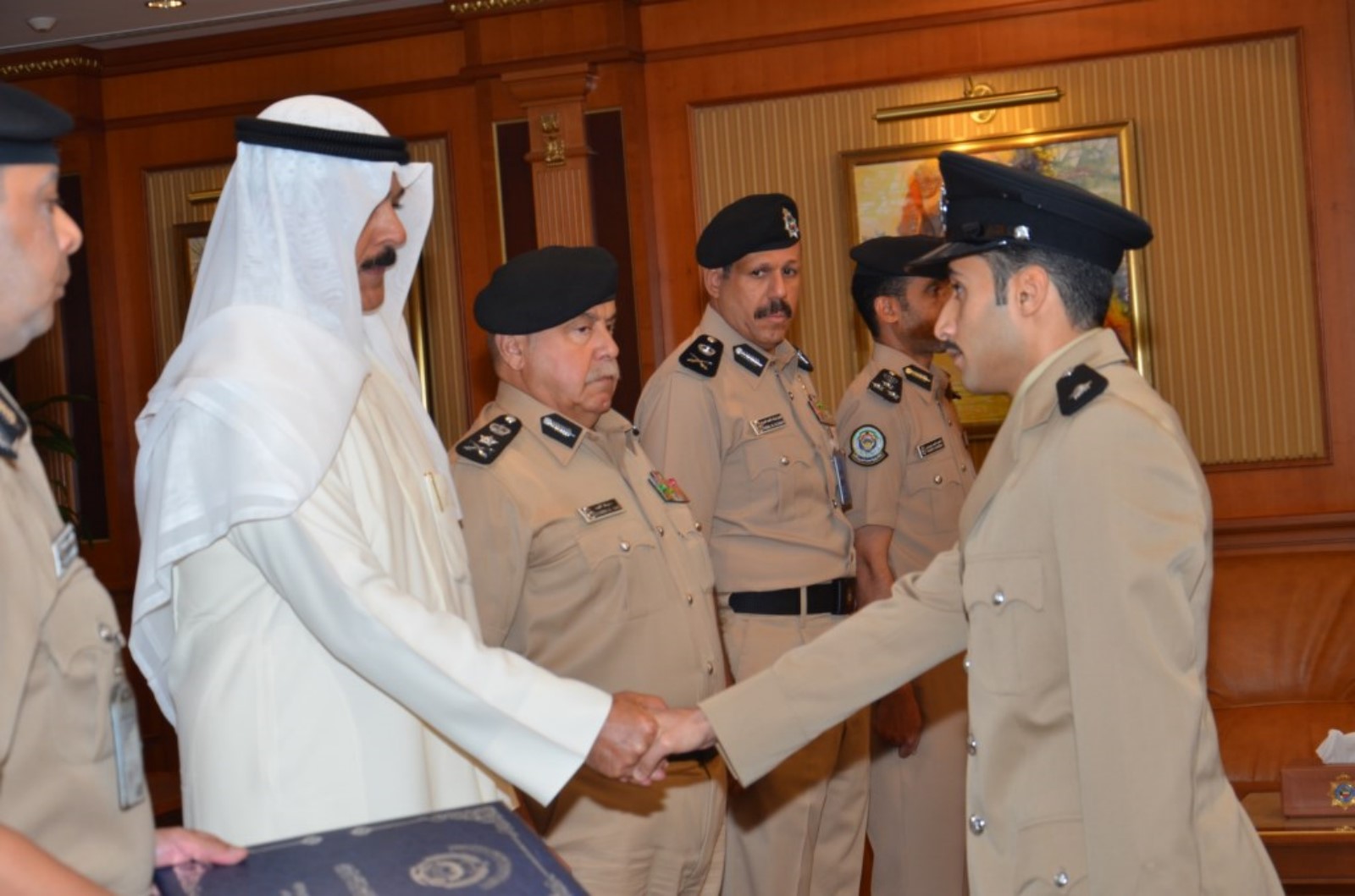 https://www.moi.gov.kw/SMD/News/2016/9/News_6990_3_YAS_7686%20[1600x1200].JPG